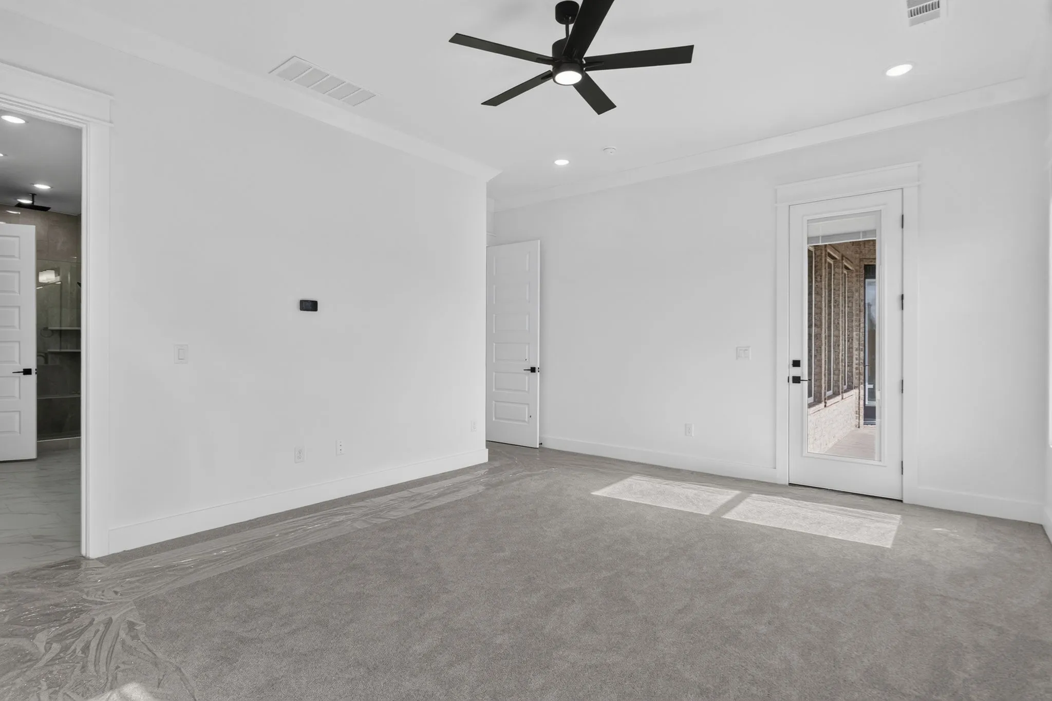 331 Hedge Sliver Oaks gallery image 10