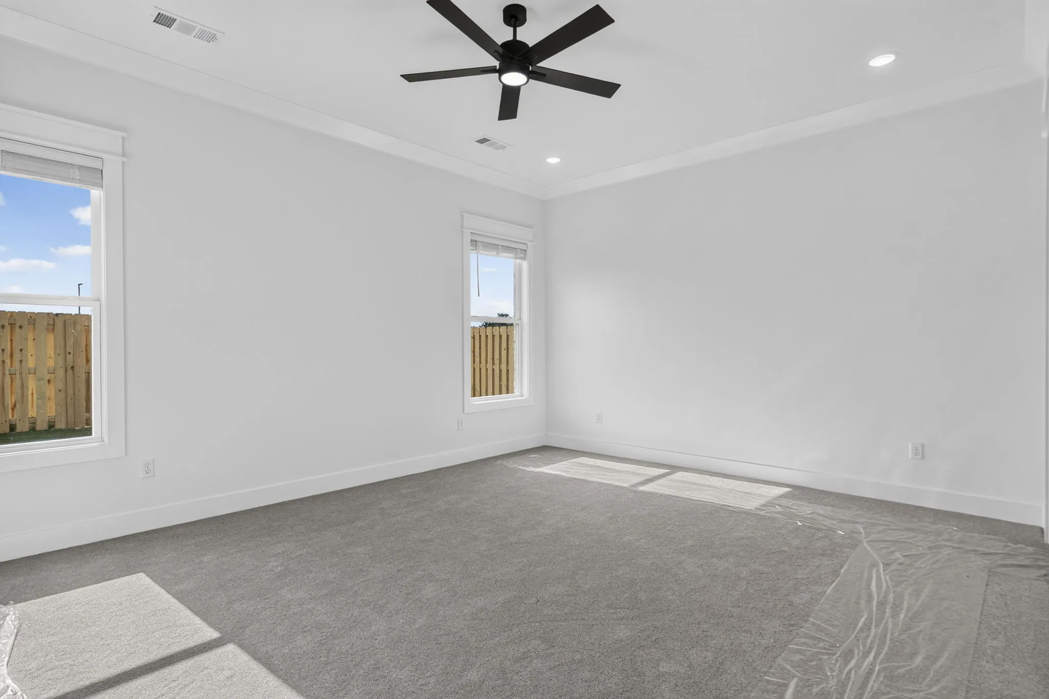 331 Hedge Sliver Oaks gallery image 11