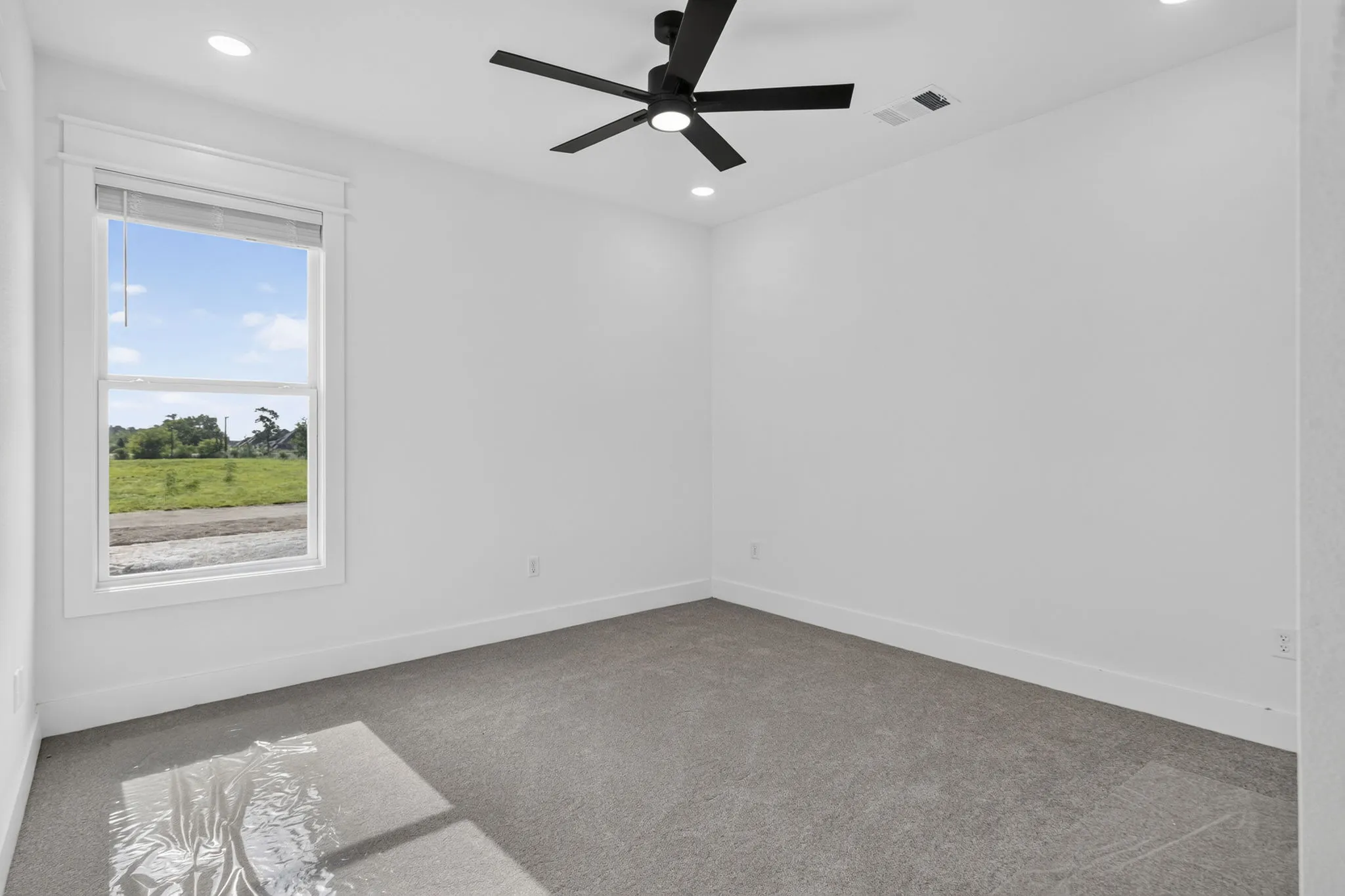 331 Hedge Sliver Oaks gallery image 20